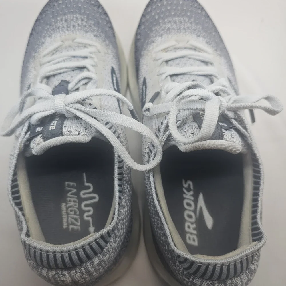 Brooks Levitate 2 Women's Running Shoes Gray Knit Sneakers US 9.5 B EXCELLENT